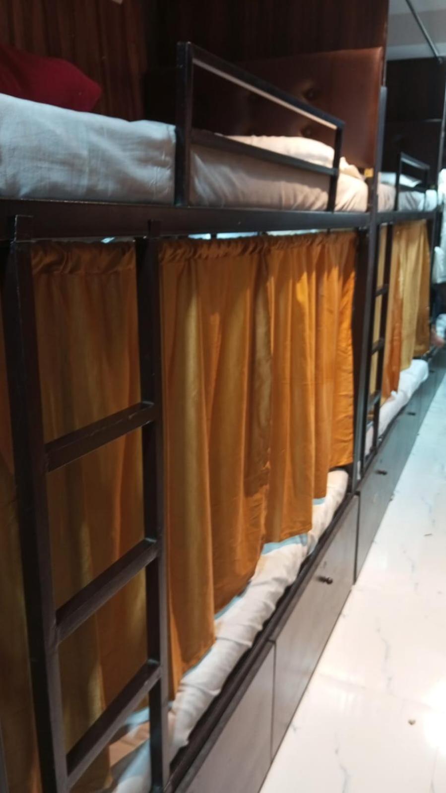 Hotel Golden View Dormitory Mumbai Exterior foto