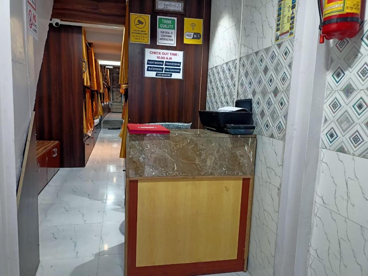 Hotel Golden View Dormitory Mumbai Exterior foto
